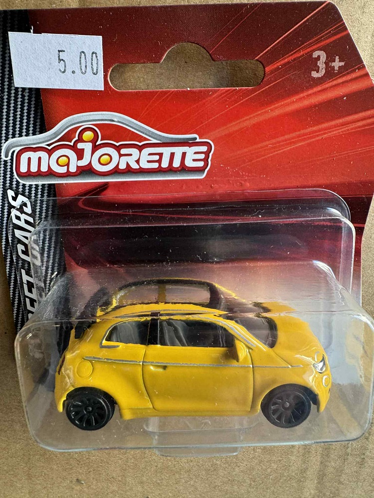 Street Cars Hangsell - Yellow Fiat Open Roof