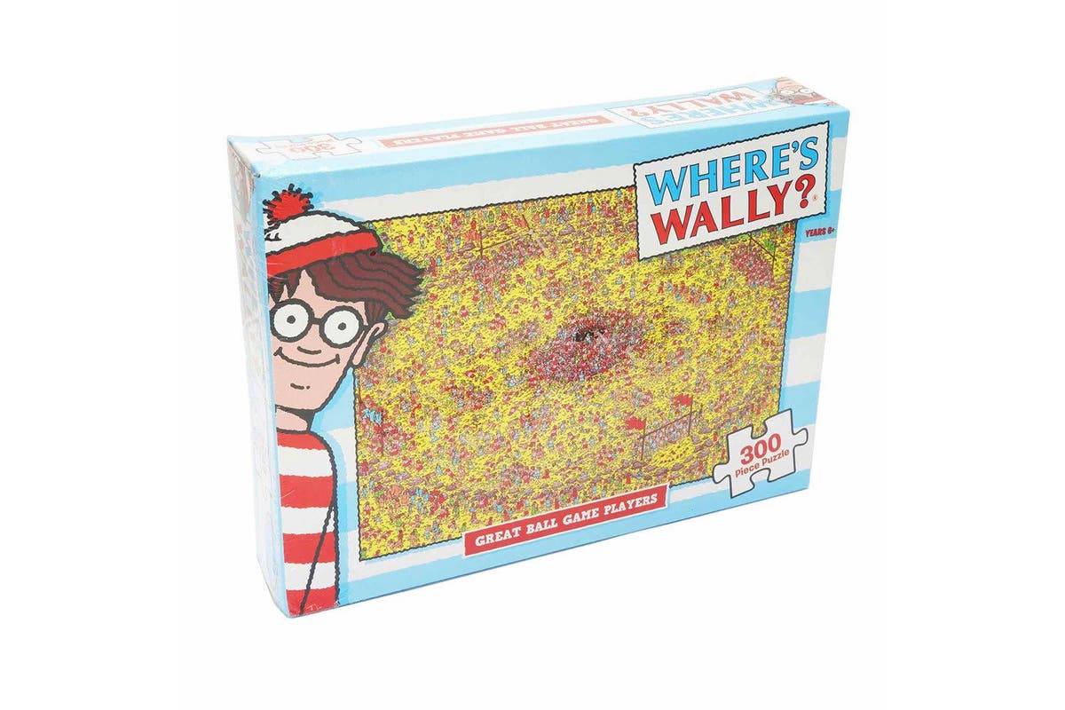 Where's Wally Great Ball Game Players