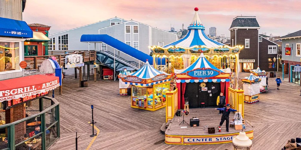 Circus On Pier 39