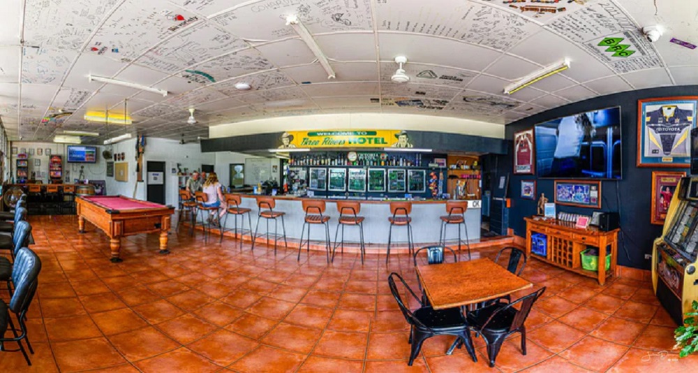 Three Rivers Hotel