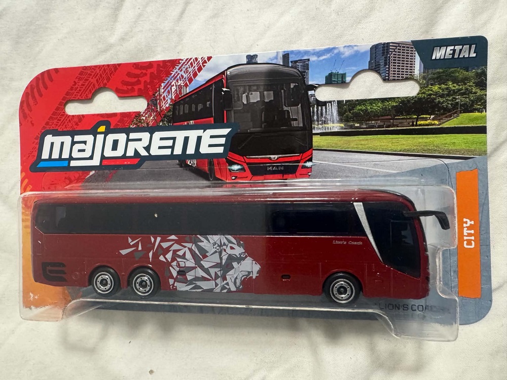 City Man Lion S Coach - Lion