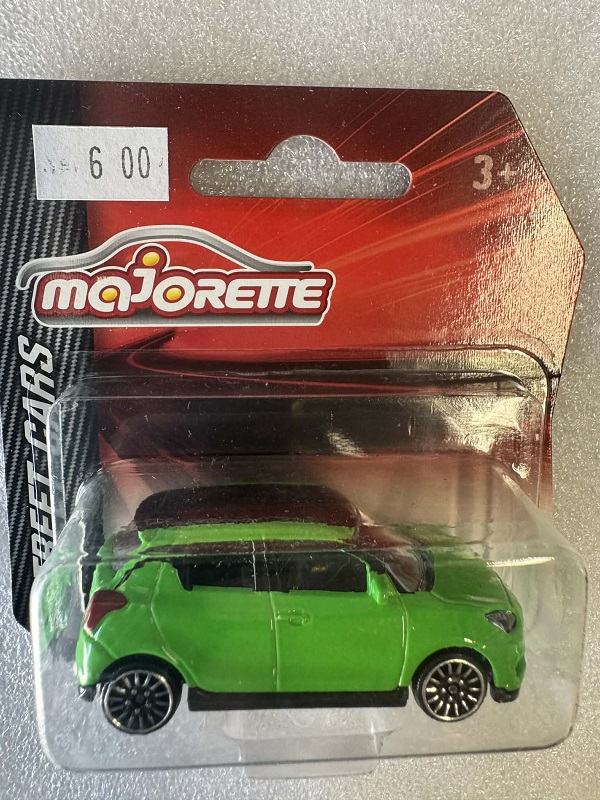 Street Cars Hangsell - Light Green Sedan Black Roof