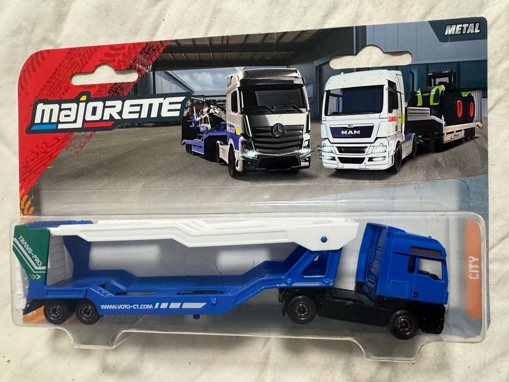 Transporter - MAN TGX Blue & White Car Transporter